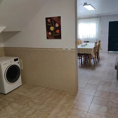 Housemaria